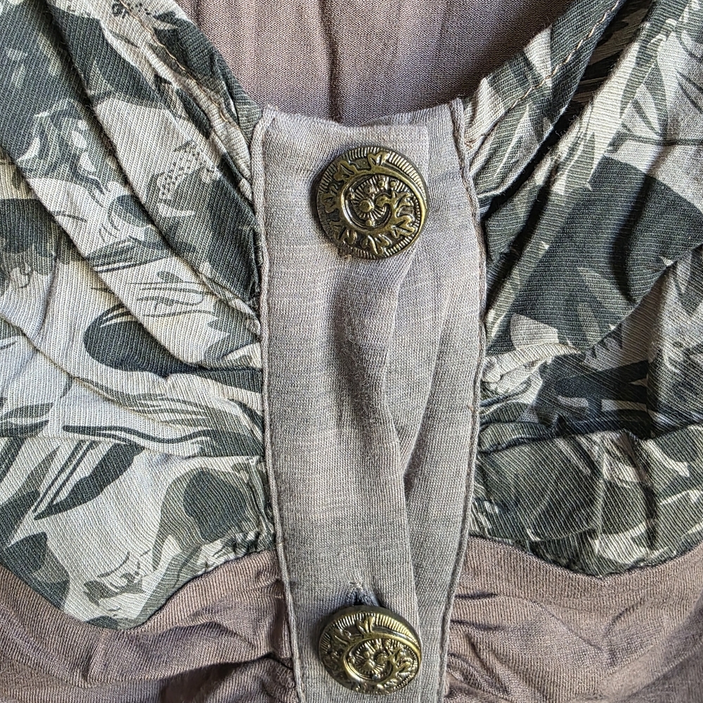 BKE Boutique Pieced Mixed Media Print Long Sleeve Blouse Chuny Buttons Sixe XL - Picture 5 of 7